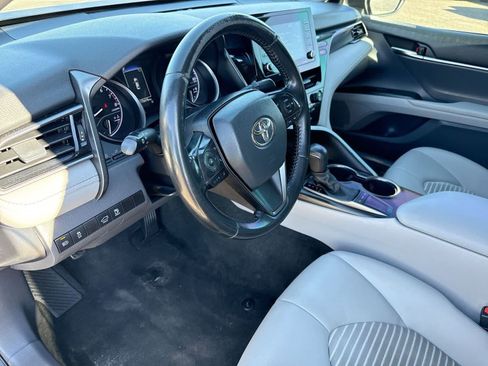 Used 2022 Toyota Camry SE image 16