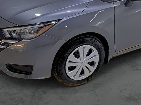 Used 2025 Nissan Versa S w/ Trunk Package image 7