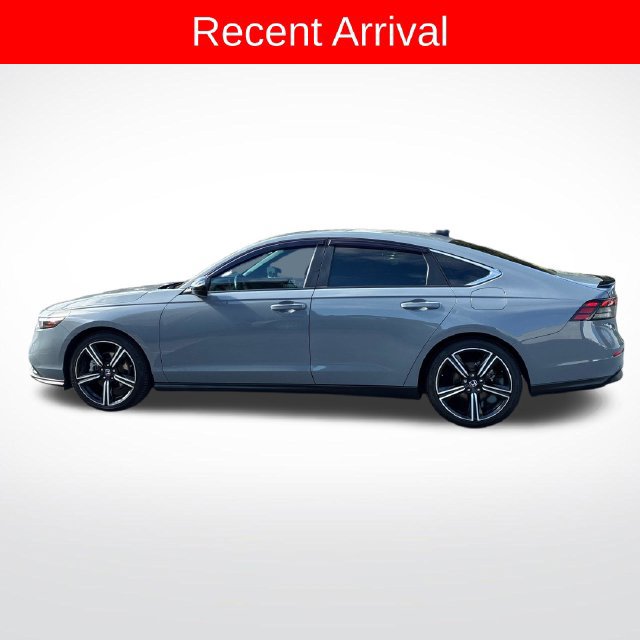 Used 2023 Honda Accord Sport image 2