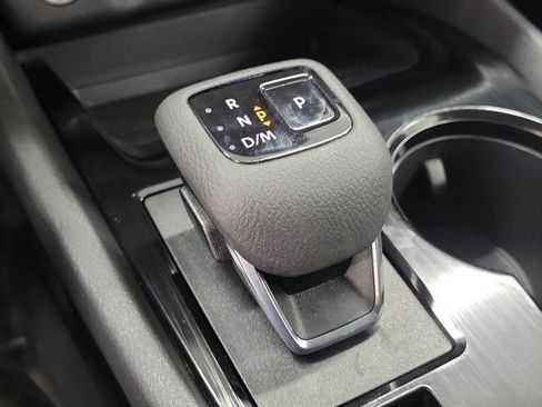 Used 2023 Nissan Rogue SV w/ SV Premium B Package FWD image 7