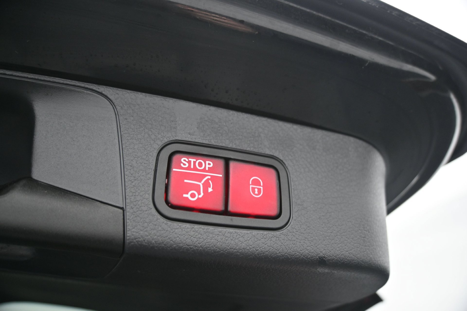 Used 2023 Mercedes-Benz GLB 250 4MATIC image 16