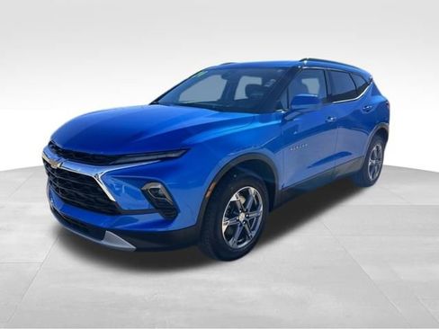 Certified 2024 Chevrolet Blazer LT w/ Convenience Package image 4