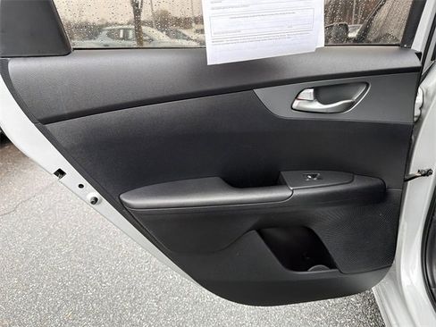 Used 2020 Kia Forte LXS image 21