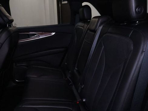 Used 2020 Lincoln Nautilus Reserve AWD/4WD image 17