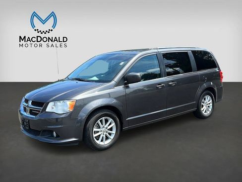 Used 2019 Dodge Grand Caravan SXT FWD image 1