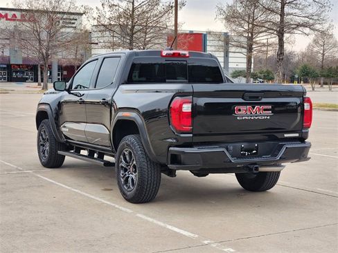 Used 2025 GMC Canyon Elevation w/ Convenience Package image 7