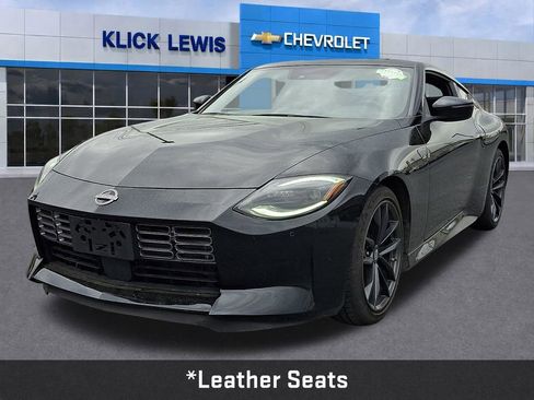 Used 2024 Nissan Z Performance w/ Floor Mat Package RWD image 3