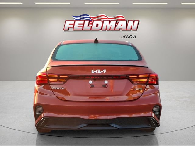 Used 2024 Kia Forte GT-Line w/ GT-Line Premium Package FWD image 4