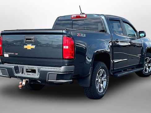 Used 2018 Chevrolet Colorado Z71 AWD/4WD image 11