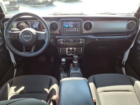 Used 2021 Jeep Gladiator Sport AWD/4WD image 10