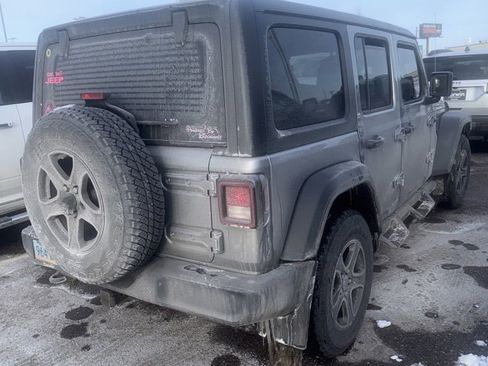 Used 2018 Jeep Wrangler Unlimited Sport S image 2