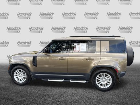 Used 2023 Land Rover Defender 110 S AWD/4WD image 7