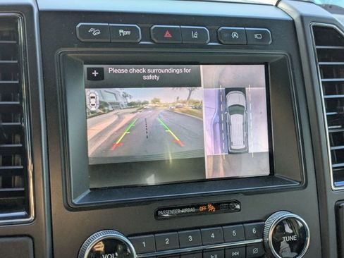 Used 2019 Ford Expedition Max Limited w/ Equipment Group 302A image 9