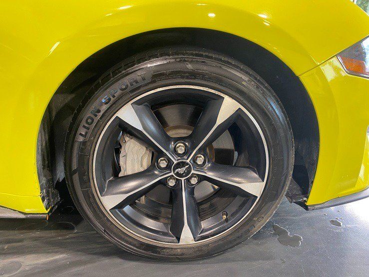 Used 2021 Ford Mustang GT RWD image 9