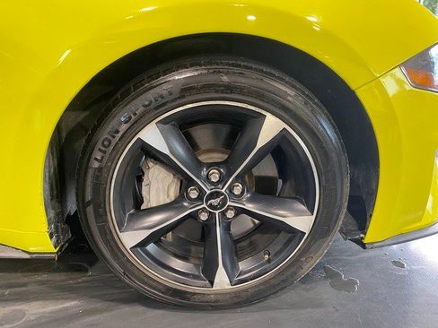 Used 2021 Ford Mustang GT RWD image 9