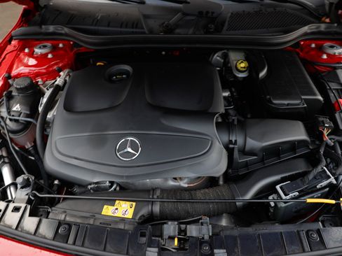 Used 2018 Mercedes-Benz GLA 250 image 23