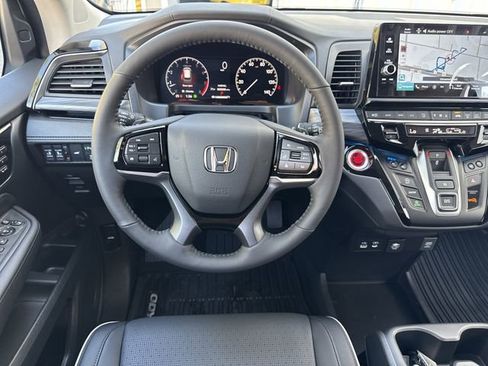 New 2026 Honda Odyssey Elite image 12