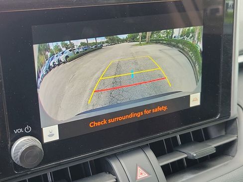 Used 2024 Toyota RAV4 XLE FWD image 25