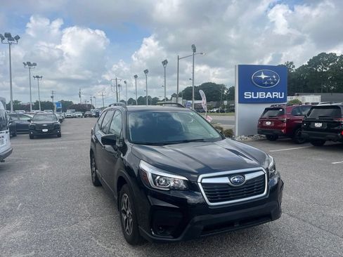 Used 2020 Subaru Forester Premium AWD/4WD image 2