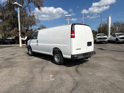 New 2026 Chevrolet Express 2500 Work Van 3D Cargo Van w/ Driver Convenience Package RWD image 9