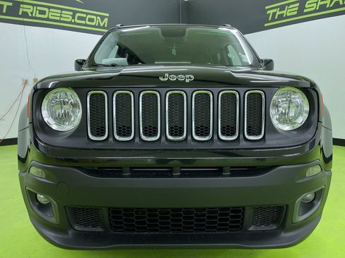 Used 2017 Jeep Renegade Latitude w/ Cold Weather Group image 3