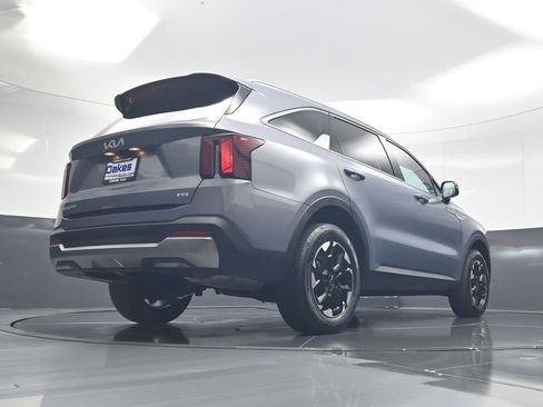 Certified 2025 Kia Sorento S AWD/4WD image 45