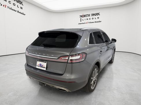 Used 2023 Lincoln Nautilus Reserve w/ Class II Trailer Tow Package AWD/4WD image 5