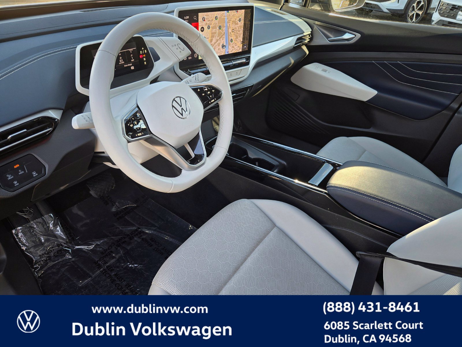 Used 2023 Volkswagen ID.4 Pro S Plus RWD image 9