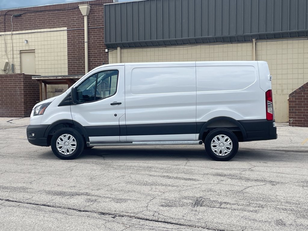 Used 2025 Ford Transit 250 Low Roof w/ Exterior Upgrade Package RWD image 2