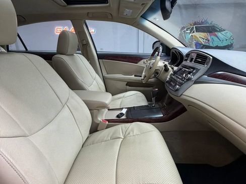 Used 2011 Toyota Avalon Limited FWD image 35