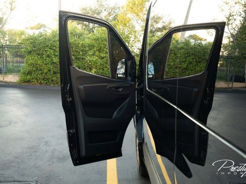 Used 2025 Mercedes-Benz Sprinter 2500 image 18
