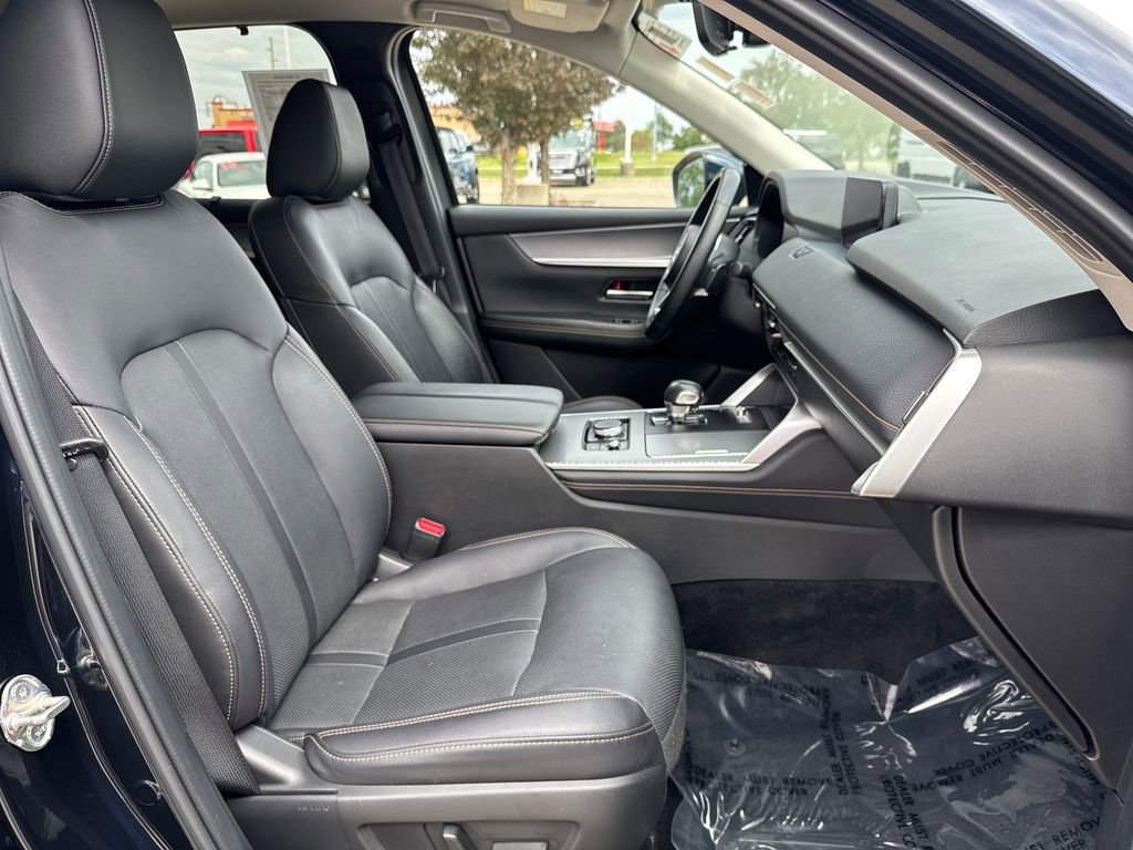 Used 2024 MAZDA CX-90 Plug-In Hybrid w/ Preferred AWD/4WD image 37