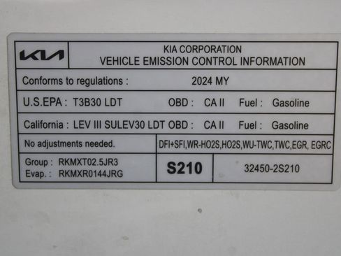 Used 2024 Kia Sorento S image 34