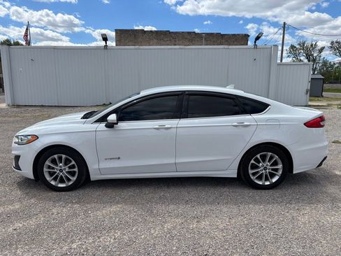 Used 2019 Ford Fusion SE FWD image 6
