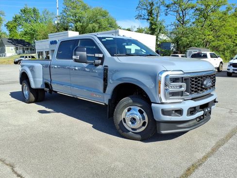 New 2026 Ford F350 Platinum image 1