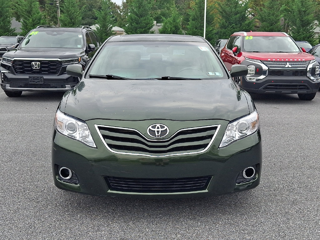 Used 2011 Toyota Camry LE w/ LE Extra-Value Pkg FWD image 2