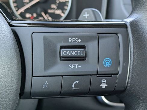 Used 2023 Nissan Rogue SV image 27