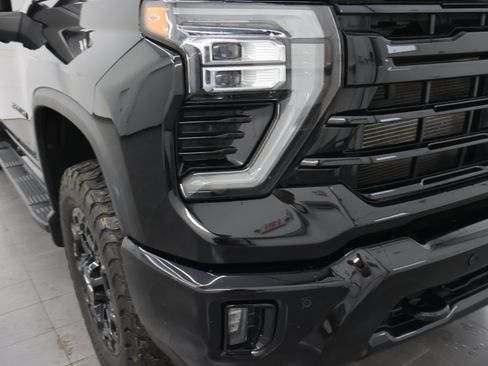 Used 2024 Chevrolet Silverado 2500 LTZ w/ LTZ Plus Package AWD/4WD image 28
