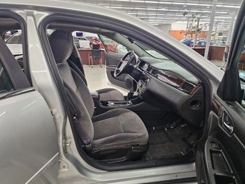 Used 2014 Chevrolet Impala LT w/ LT Sunroof Package image 29