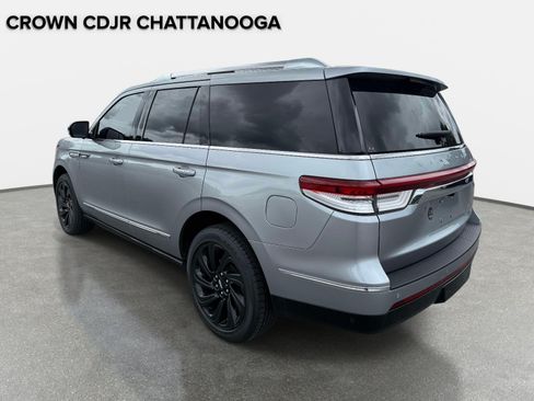 Used 2023 Lincoln Navigator Reserve AWD/4WD image 4
