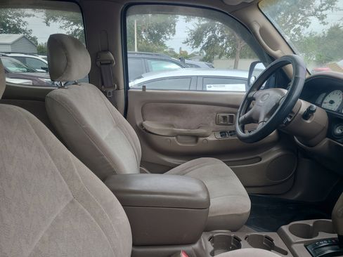 Used 2002 Toyota Tacoma PreRunner image 10