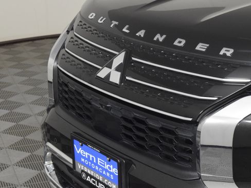 Used 2024 Mitsubishi Outlander SEL image 11