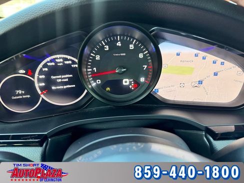 Used 2023 Porsche Cayenne w/ Premium Package AWD/4WD image 4