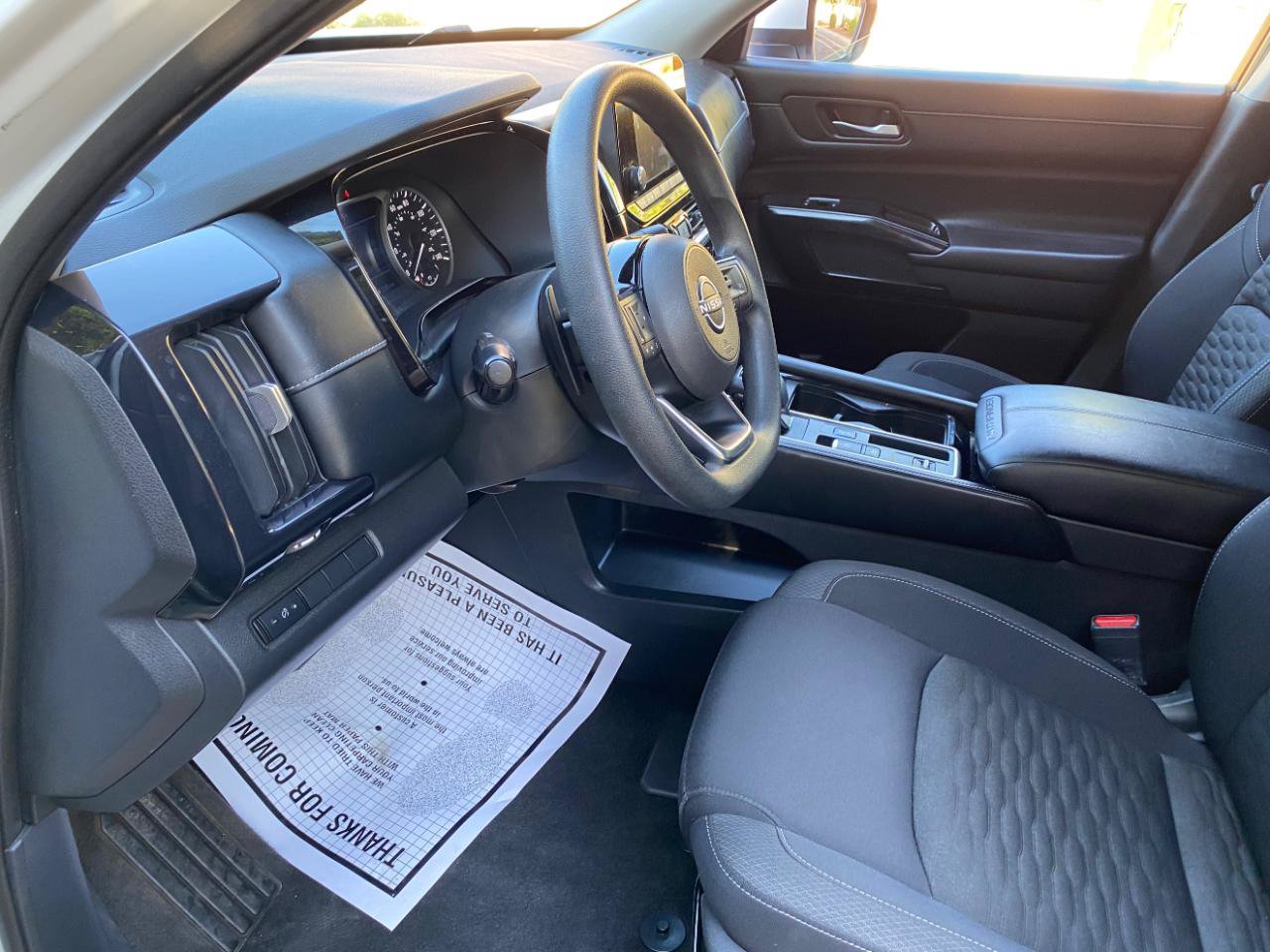 Used 2022 Nissan Pathfinder S FWD image 23