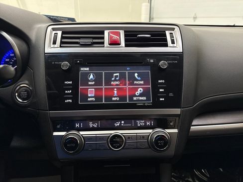 Used 2017 Subaru Legacy 3.6R Limited image 20