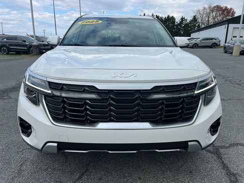 Used 2025 Kia Seltos EX w/ EX Sunroof Package image 11