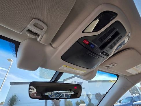 Certified 2022 Subaru Outback Limited XT image 35