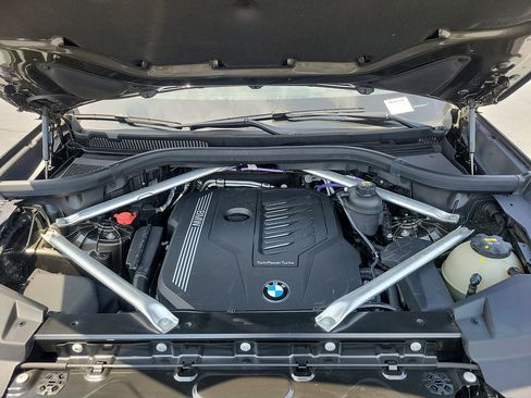 Used 2023 BMW X5 xDrive40i AWD/4WD image 36