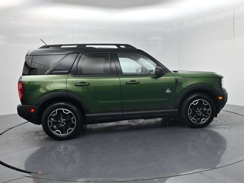 Used 2025 Ford Bronco Sport Outer Banks w/ Outer Banks Tech Package+ AWD/4WD image 8