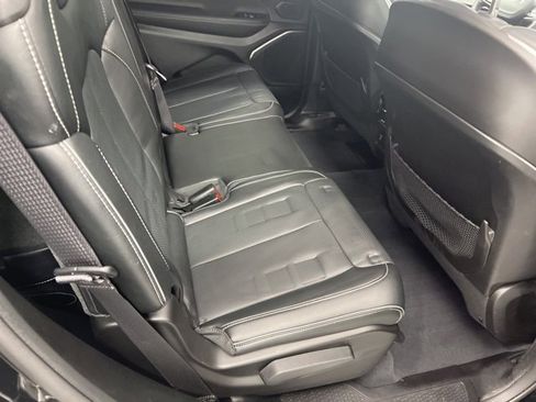 Used 2023 Jeep Grand Cherokee L Overland w/ Luxury Tech Group IV image 21